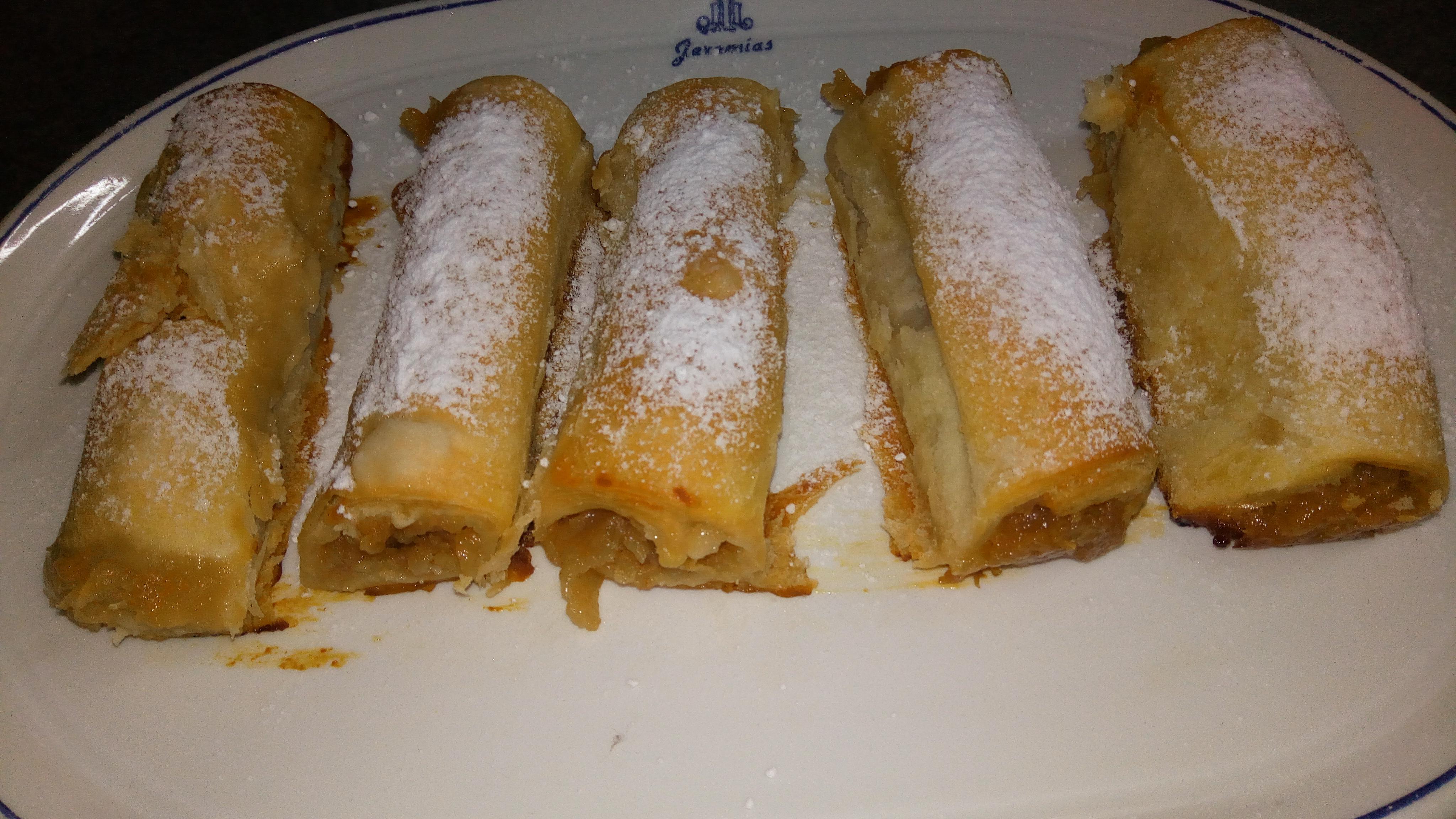 Strudel cu mere din aluat de casa