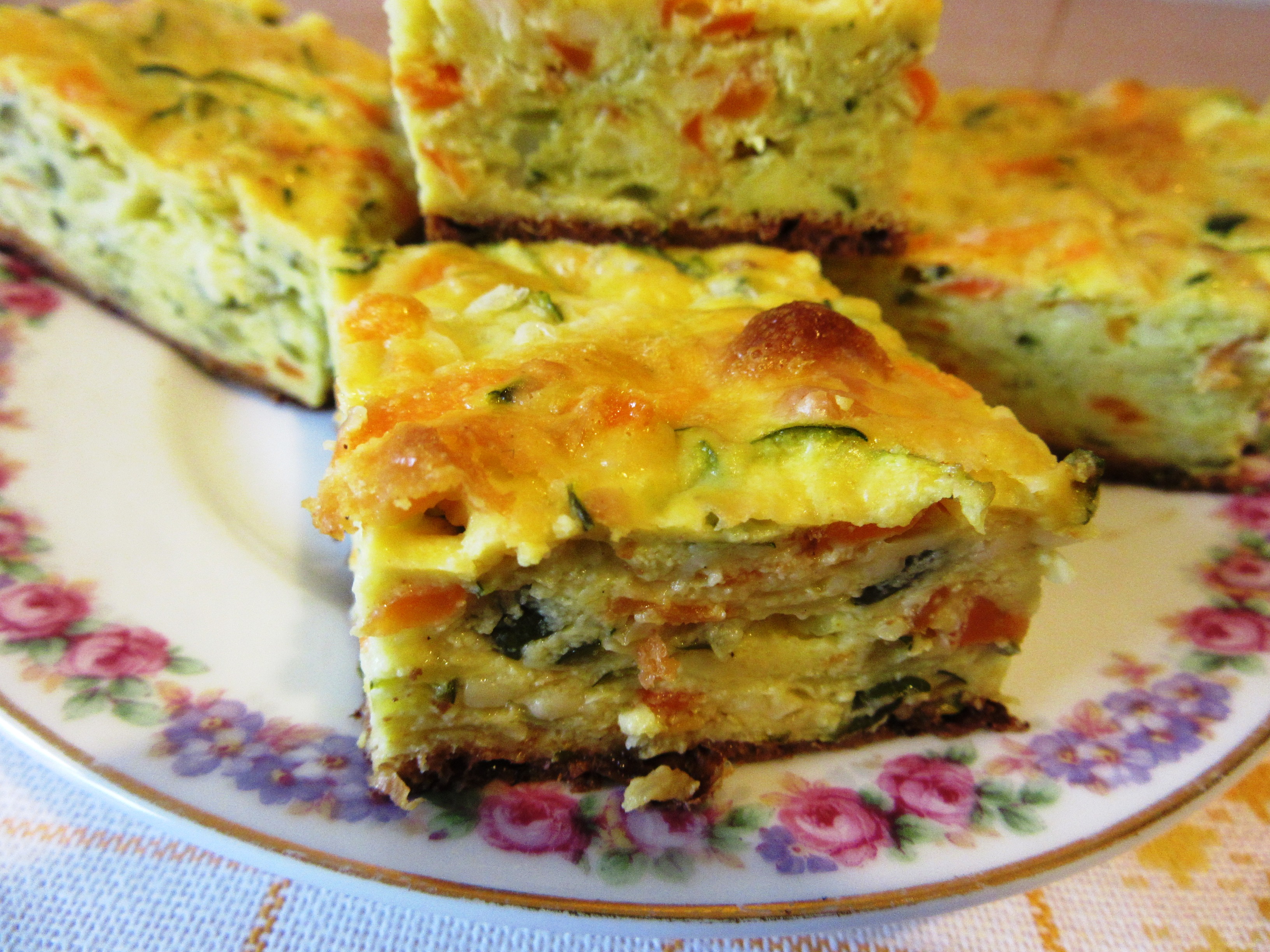 Tarta cu dovlecei zucchini