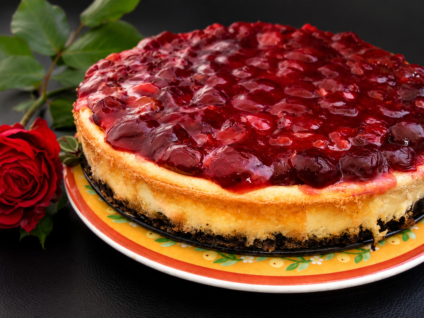 Cheescake copt cu cirese