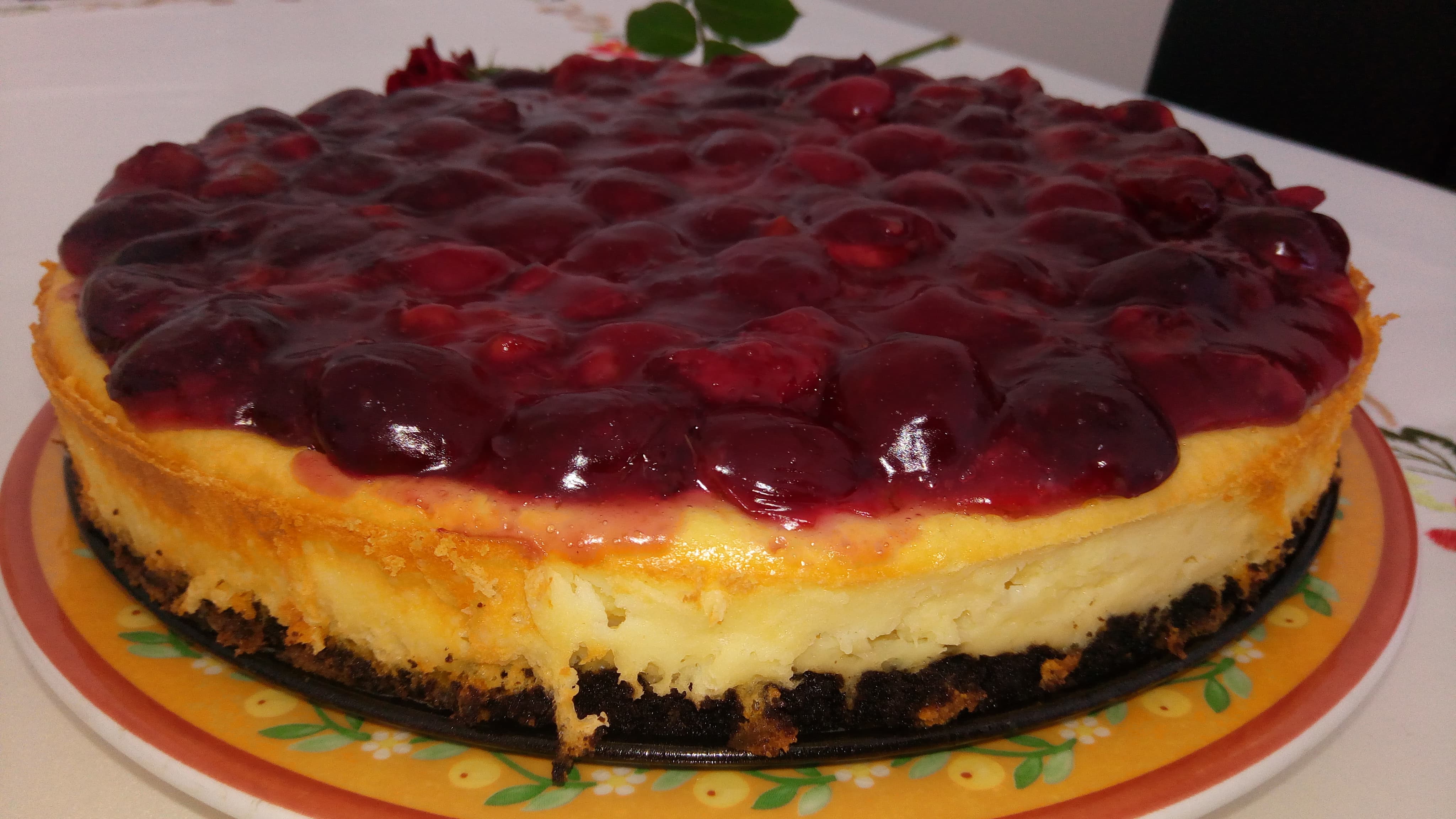 Cheescake copt cu cirese