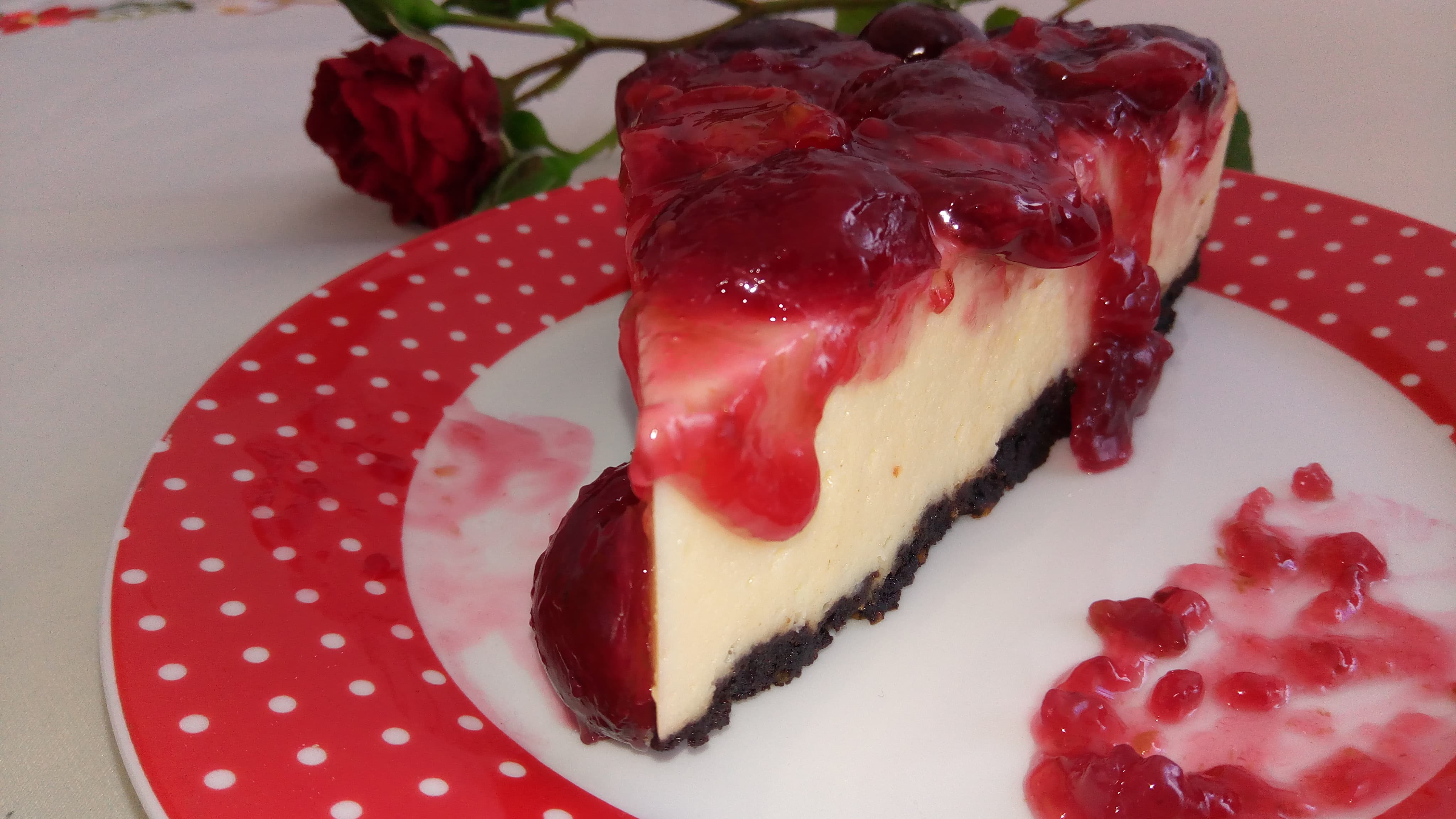 Cheescake copt cu cirese