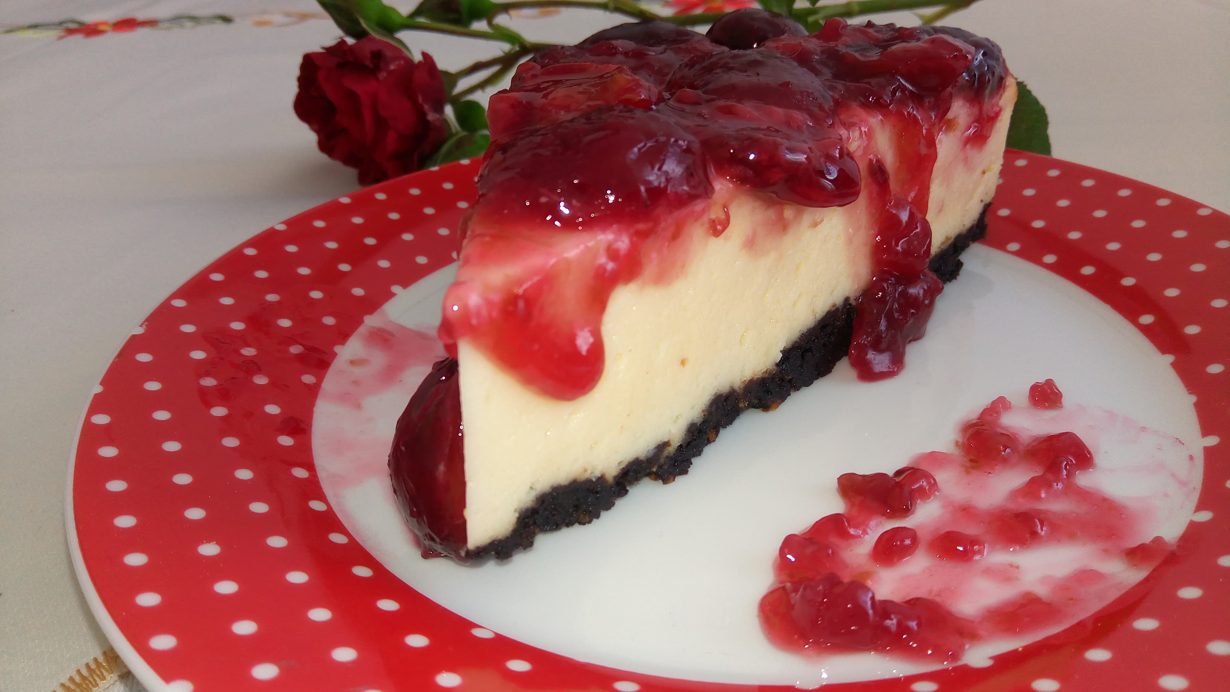 Cheescake copt cu cirese