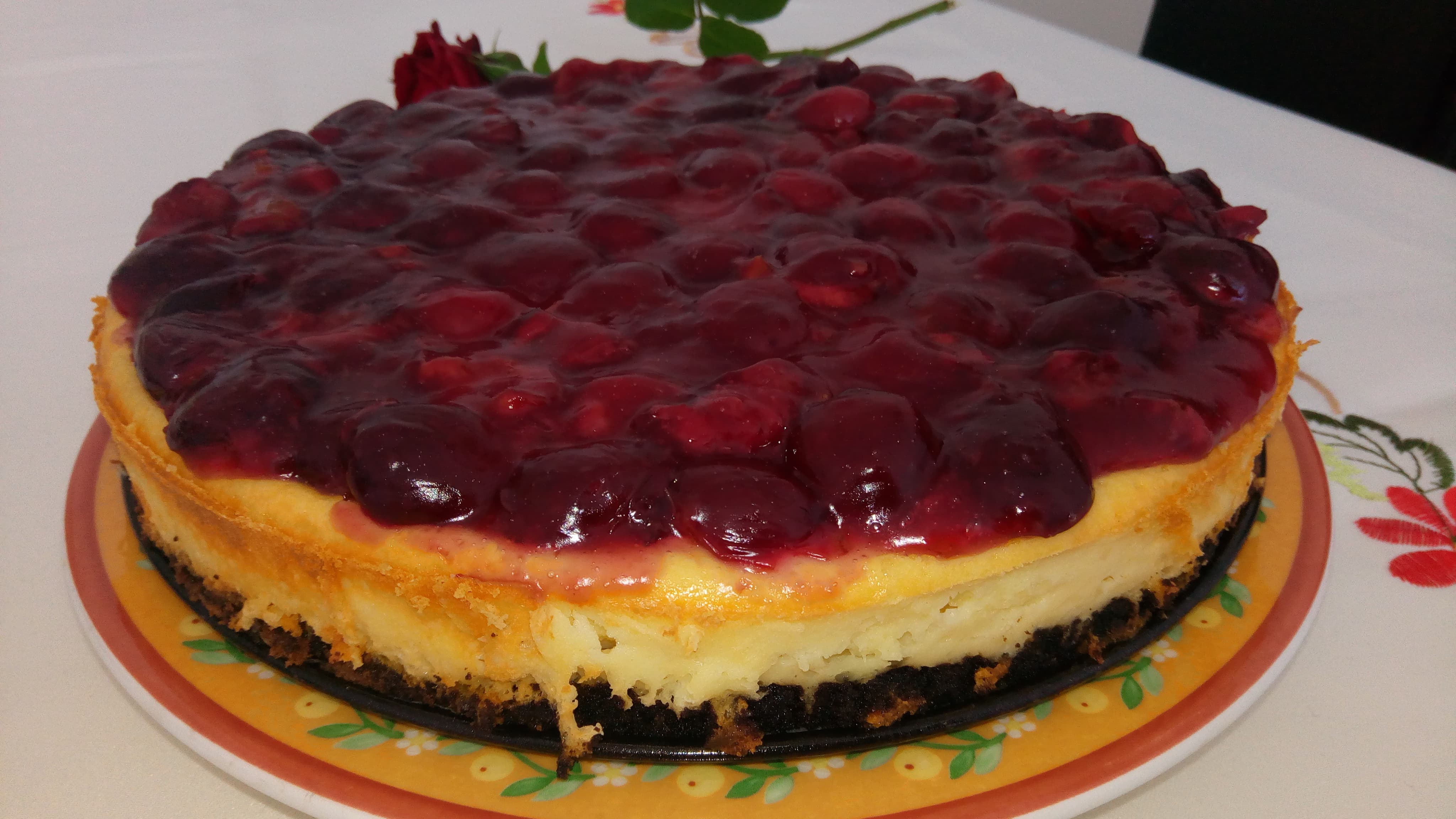 Cheescake copt cu cirese