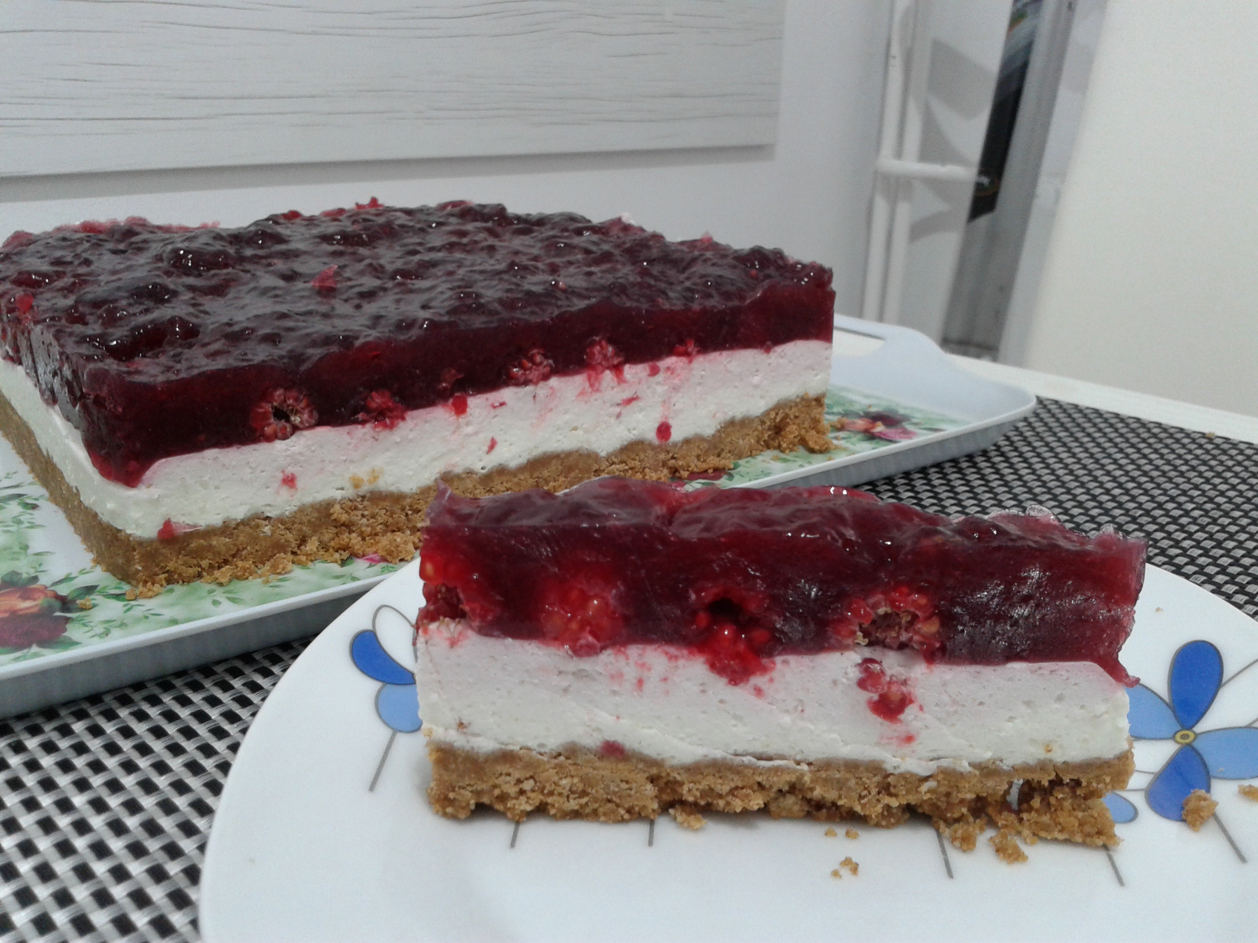 Cheesecake cu zmeura