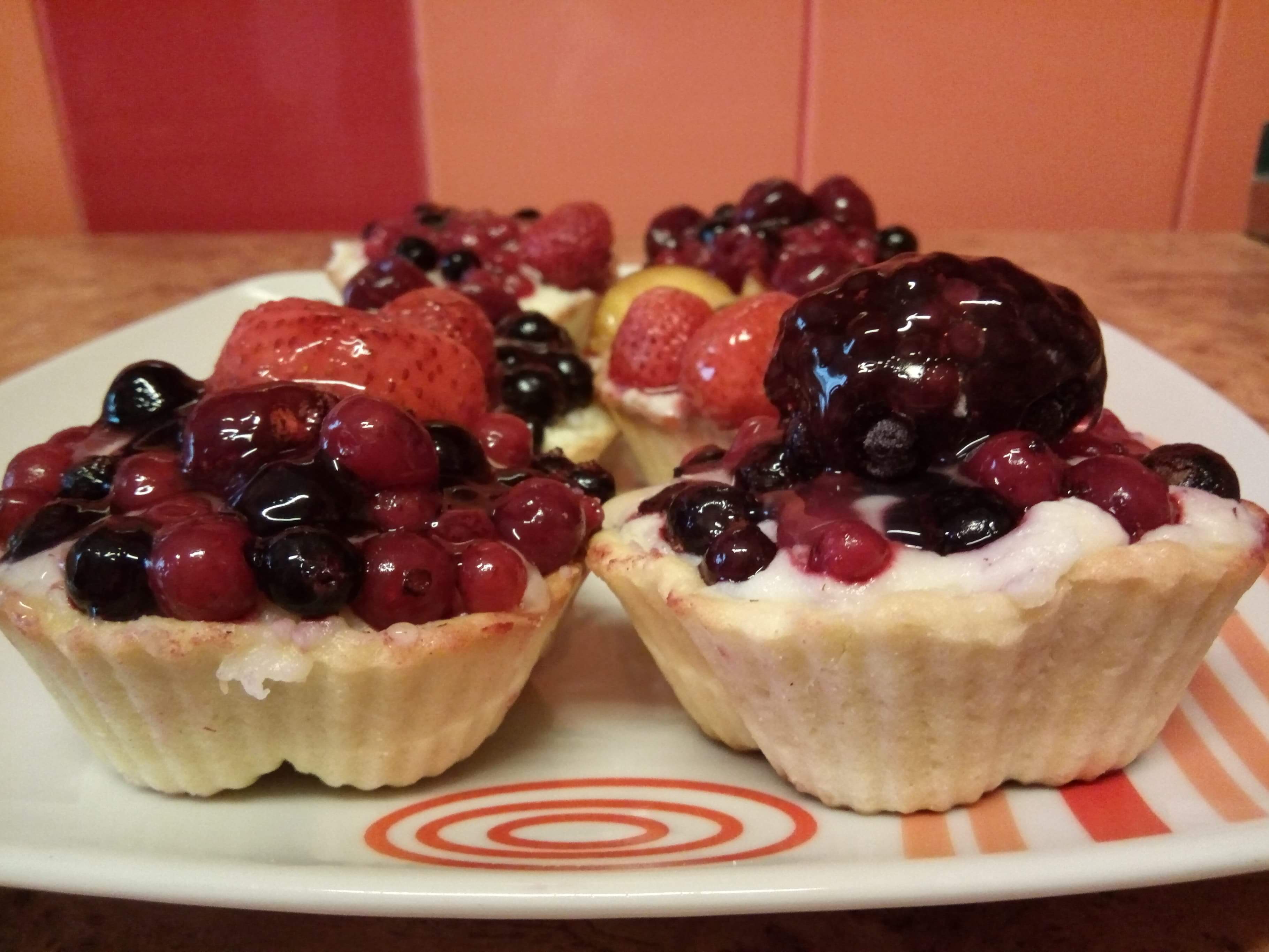 Mini tarte cu fructe