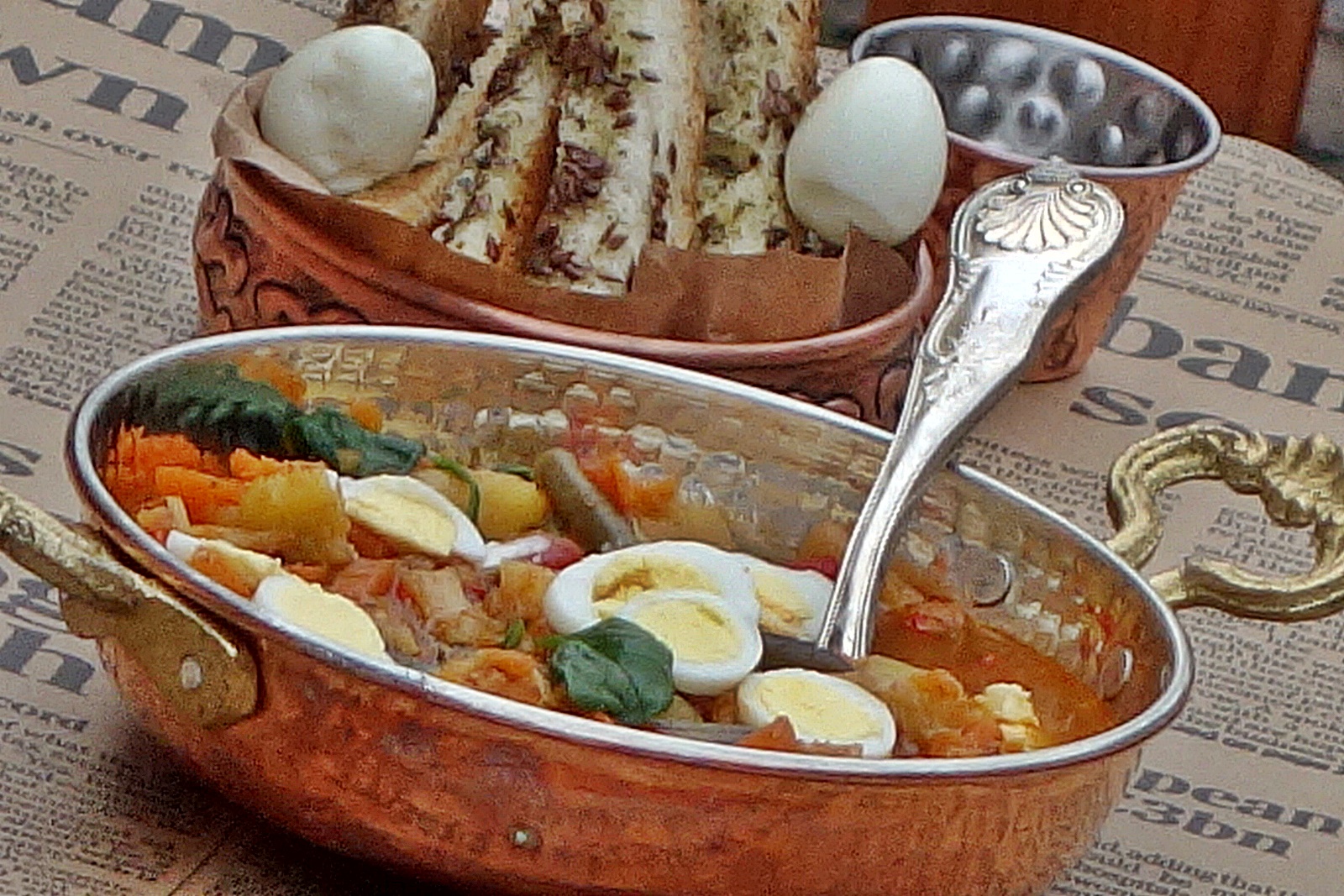 Supa de legume cu iaurt si oua de prepelita