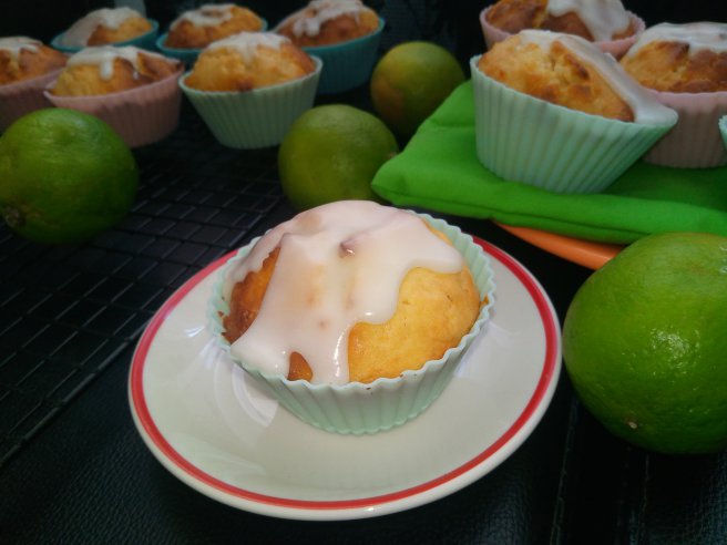 Muffins cu lime si ciocolata alba