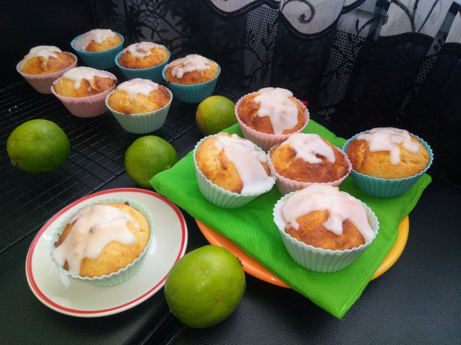 Muffins cu lime si ciocolata alba