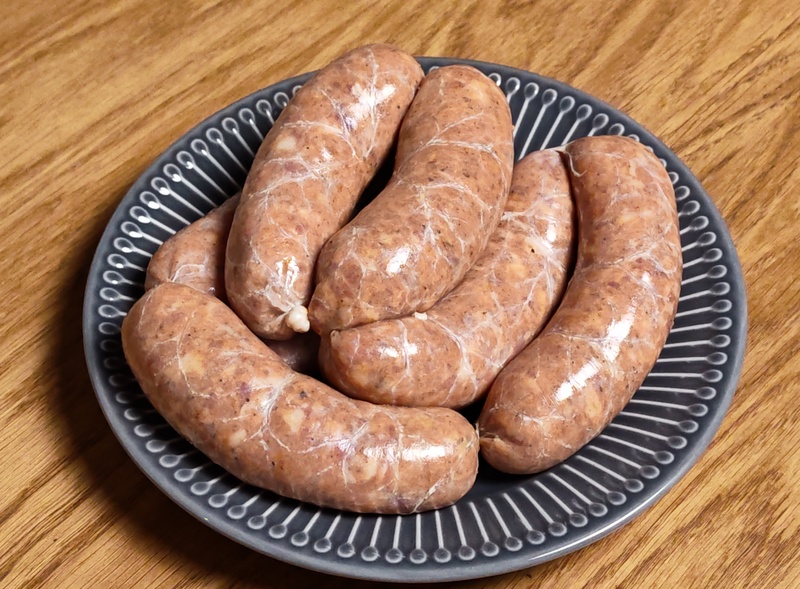 Fasole cu cârnați de casă - Rețeta tradițional românească cu savoare maximă