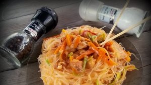 Noodles cu soia si legume