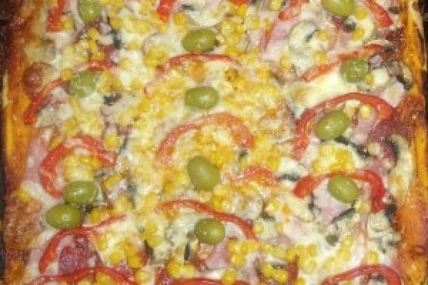 Pizza cu de toate