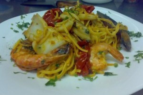 Fettuccine cu fructe de mare