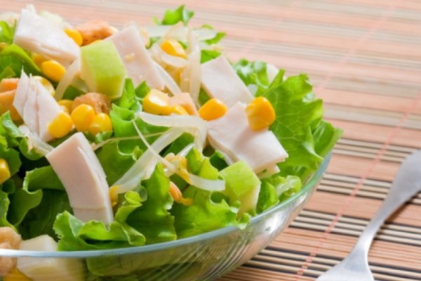 Salata de porumb cu salata verde