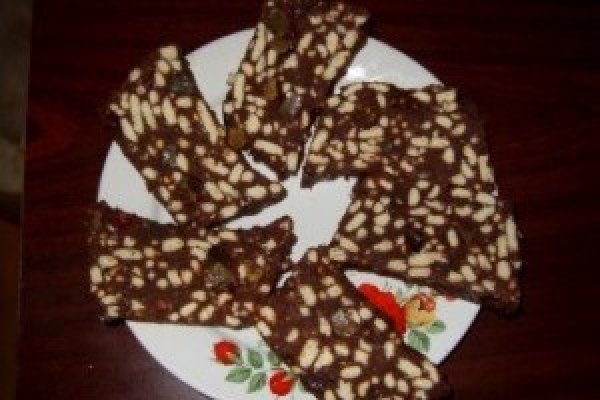 Salam de biscuiţi reţetă cu  biscuiti crocanti