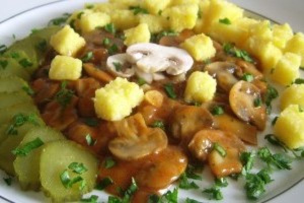 Tocanita de ciuperci