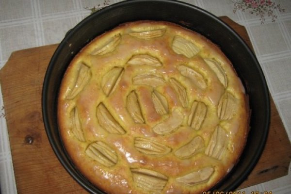 Tort delicios cu mere