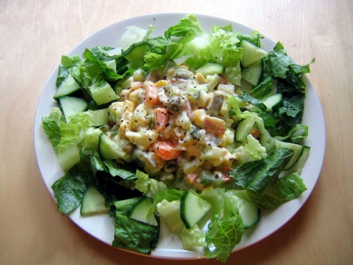 Salata ruseasca cu oua | Salate din oua | Culinar.RO