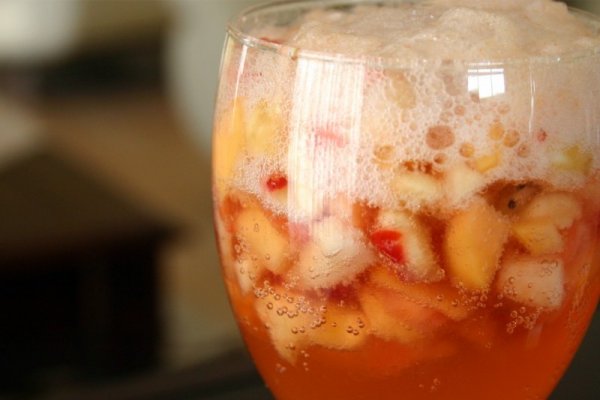 Cocktail cu salata de fructe