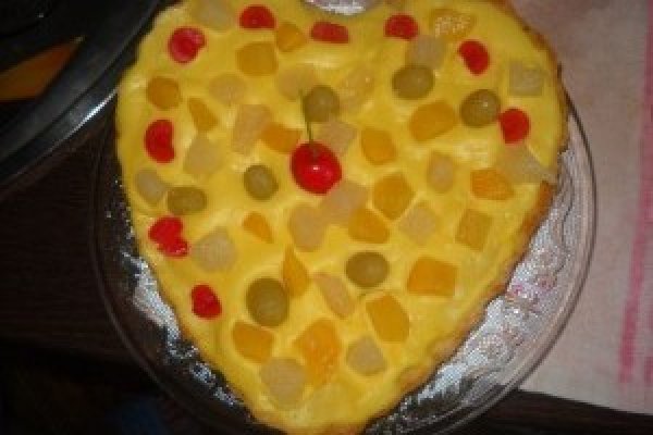 Tarta cu ananas si piersici