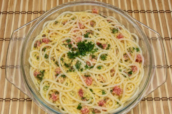 Spaghete Carbonara cu vin