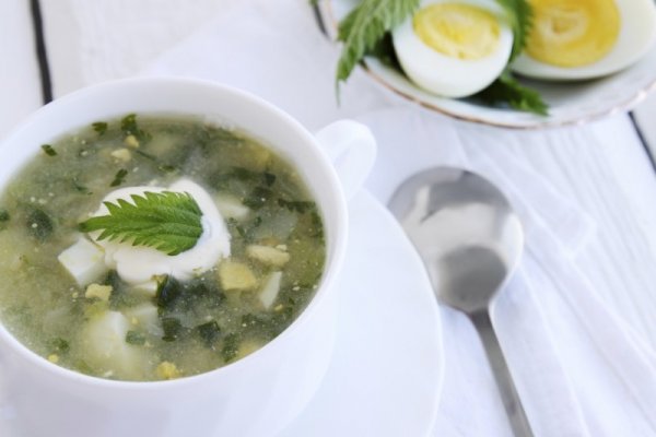 Supa de salata verde cu iaurt