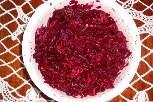 Salata de sfecla rosie cu chimen