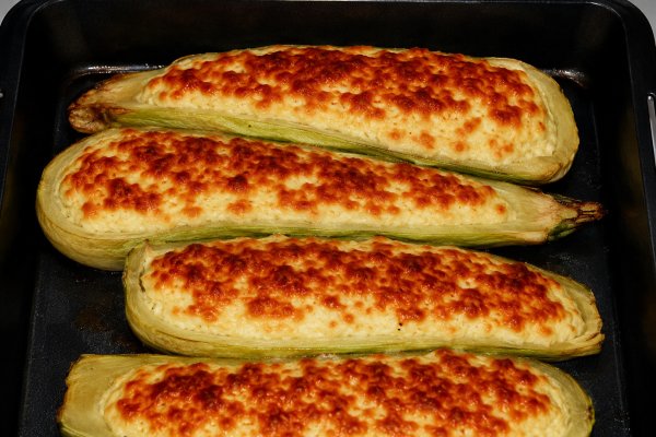 Dovlecei deliciosi cu branza si smantana