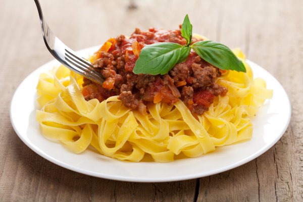 Spaghete bologneze traditionale