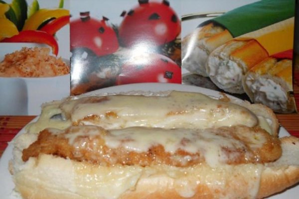 Sandwich cu snitel si cascaval