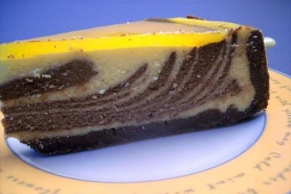 Cheesecake zebra cu jeleu de portocale