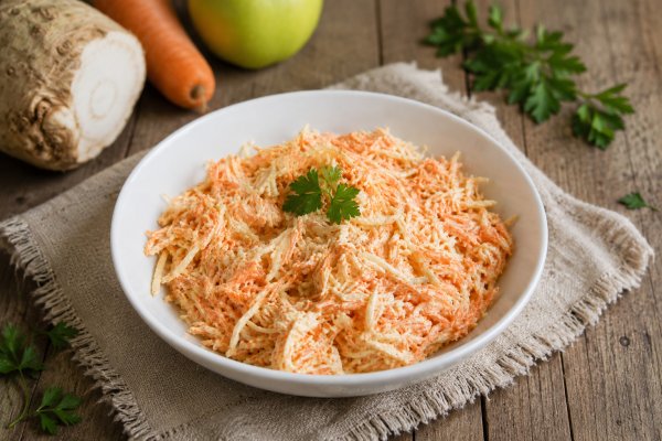 Salata de telina cu morcov si mar