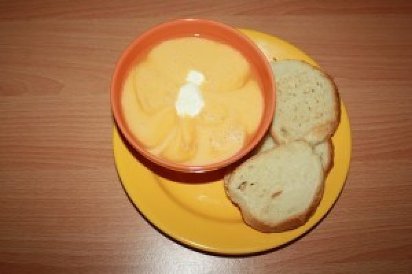 Supa Crema de Dovlecei cu Morcov
