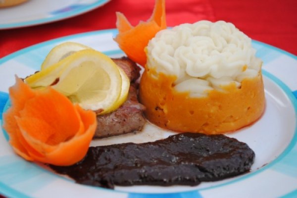 Demonstratie de gatit culinar.ro la Muzeul Taranului Roman