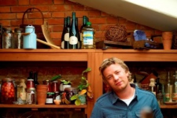 Jamie Oliver gateste pe TV Paprika
