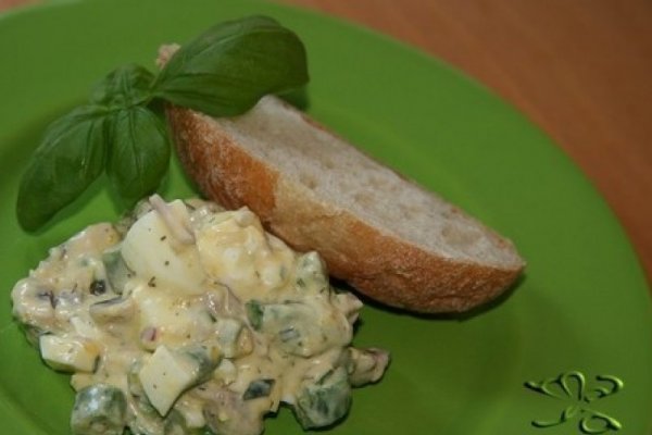 Salata de oua cu sparanghel si ciuperci