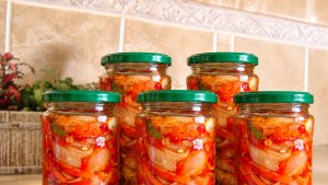 Salata de gogosari cu ceapa