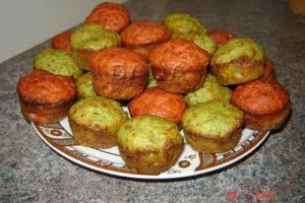 Muffins cu pesto