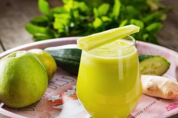 Smoothie detox cu castravete