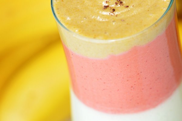 Trio de smoothie si shake