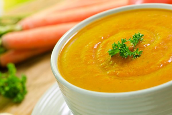 Supa crema de morcov si piept de curcan
