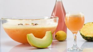 Punch cu pepene galben