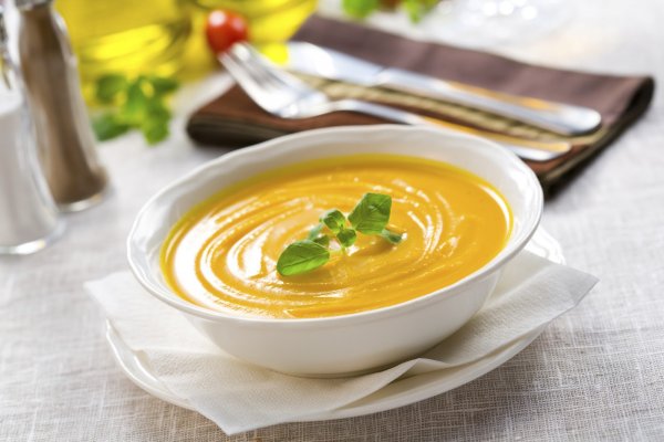 Cum sa faci cele mai bune supe crema pentru zilele caniculare - 15 retete delicioase