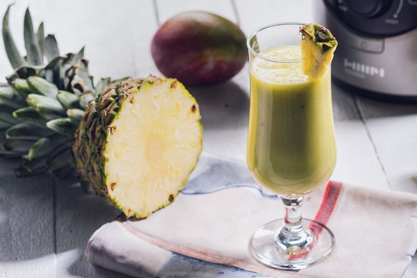 Smoothie de mango si avocado