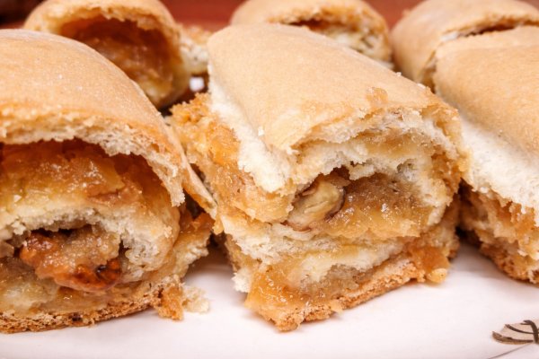 Placinta cu mere, scortisoara si nuca