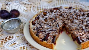 Tarta cu prune si scortisoara