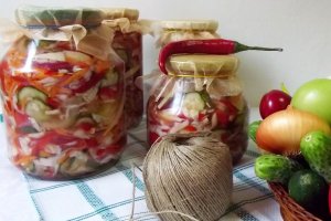 Salata Pickles