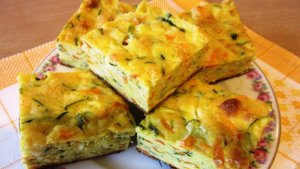 Tarta cu dovlecei zucchini