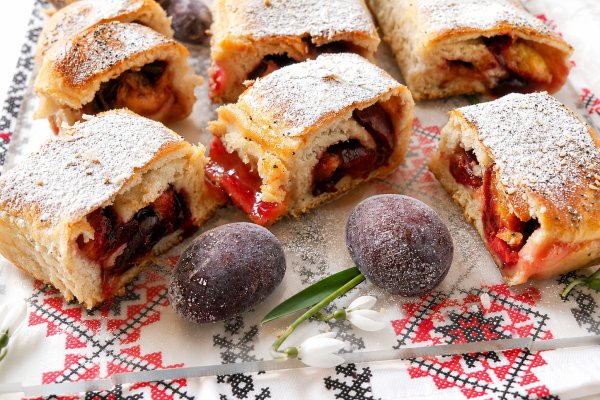 Strudel cu prune