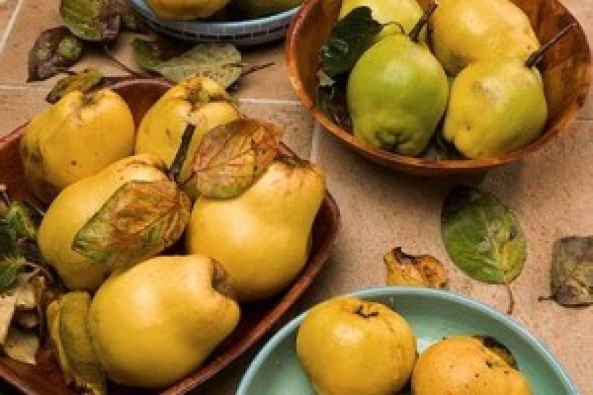 10 retete de sezon cu gutui, fructele minune ale toamnei | Articole ...